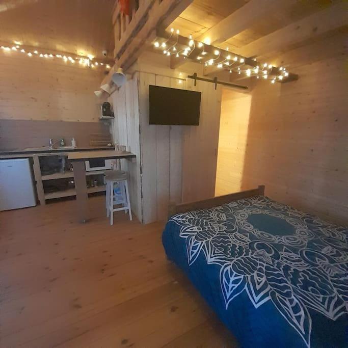 La Cabane En Bois Tourves Exterior foto